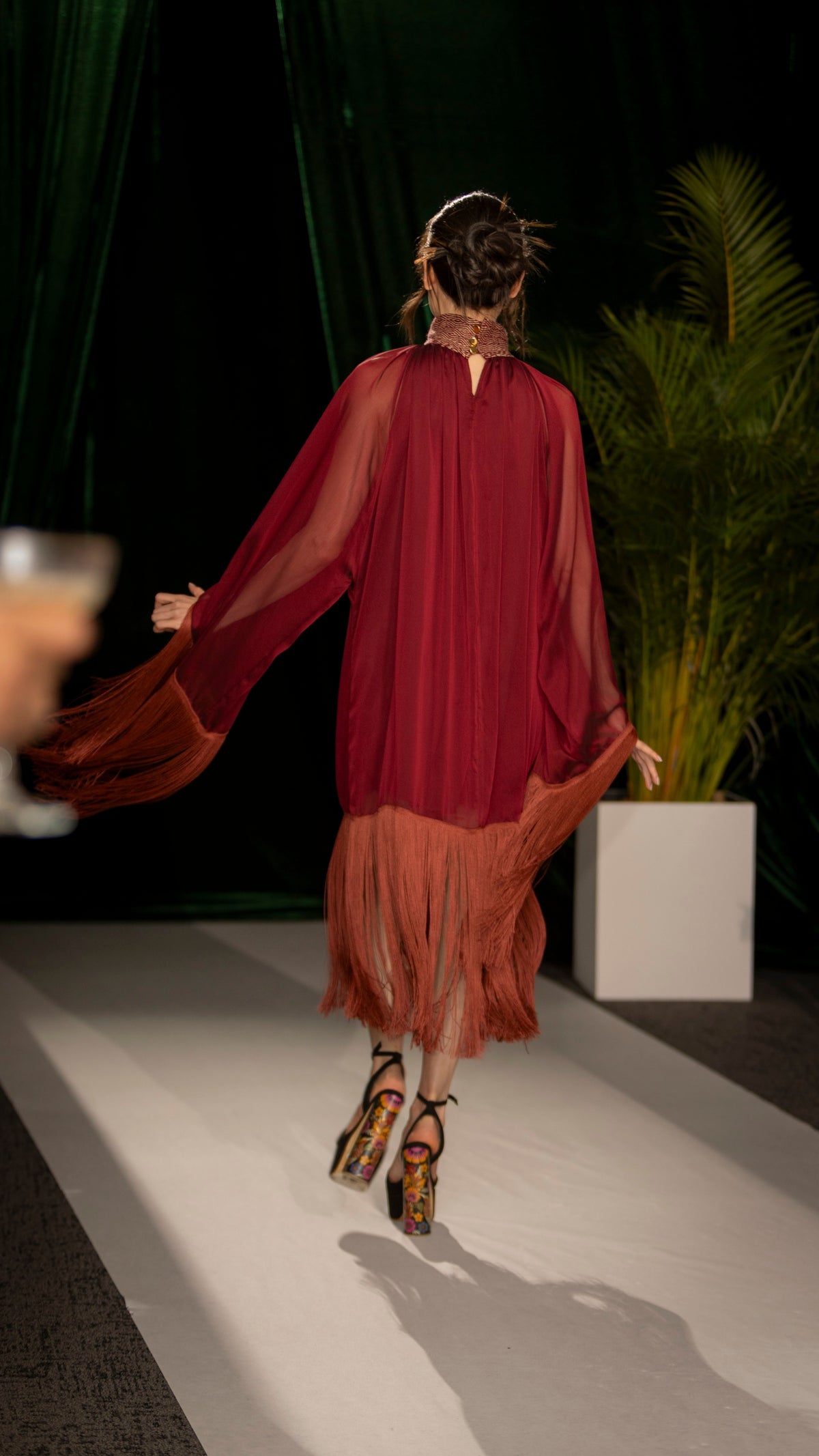 VESTIDO RITUAL RHYTHM · detalle artesanal