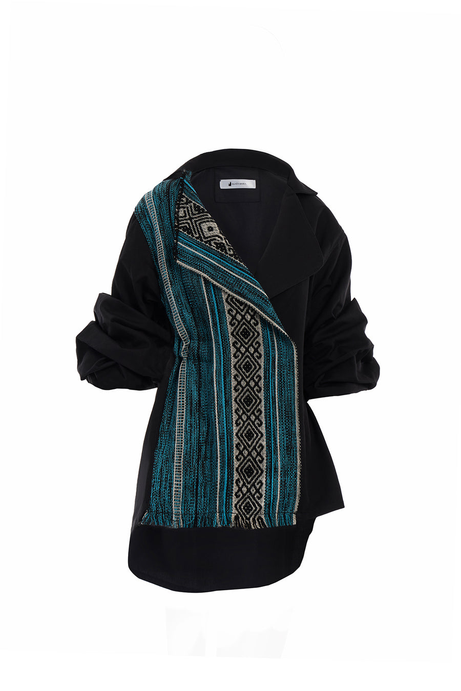 Modelo con Parka Vestigio Azul